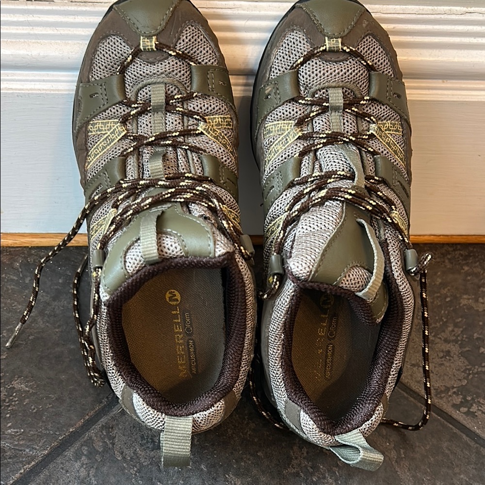 Merrell Brindle Olives and brown low top Hiking Boots